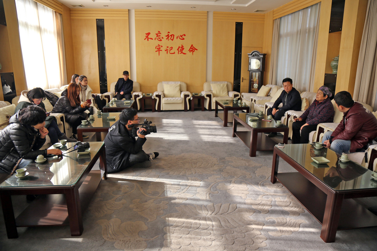 管家婆必出一肖一码一中 /词语释义解释落实